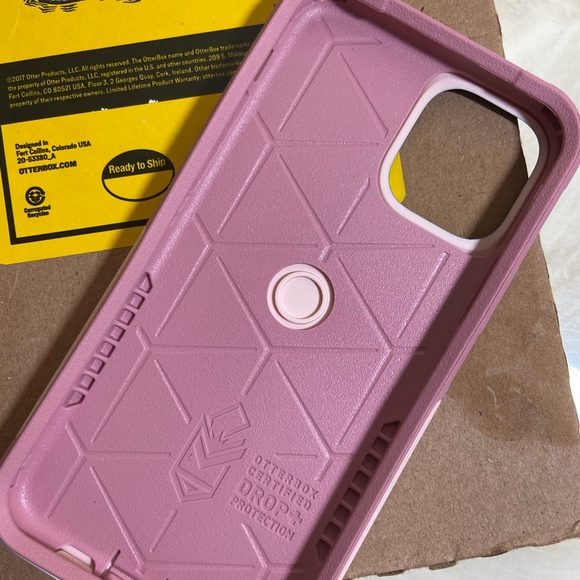 iPhone 11 Pro Pink Otter Box Cade - Picture 7 of 13